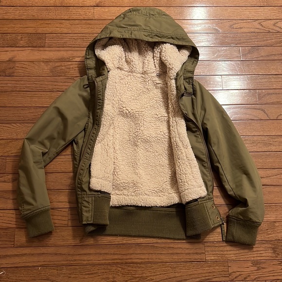 Uniqlo Bomber Jacket - Picture 3 of 4